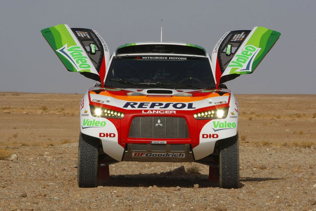 Mitsubishi Racing Lancer da frota de competição DRIVEXPLORE